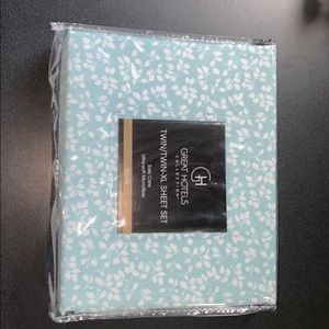 Twin /Twin-XL sheet set 💙